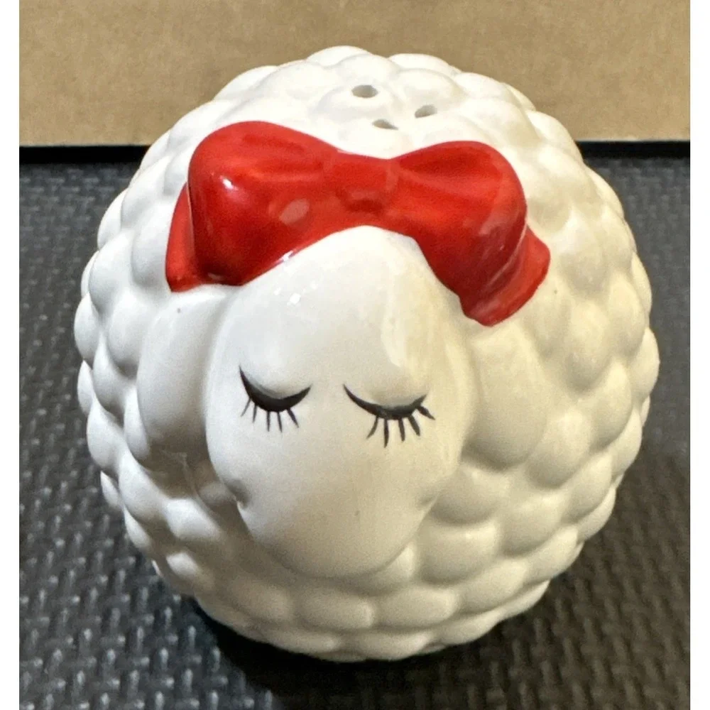 Black and White Sleepy Sheep Ceramic Salt & Pepper Shakers Kitchen Table Decor